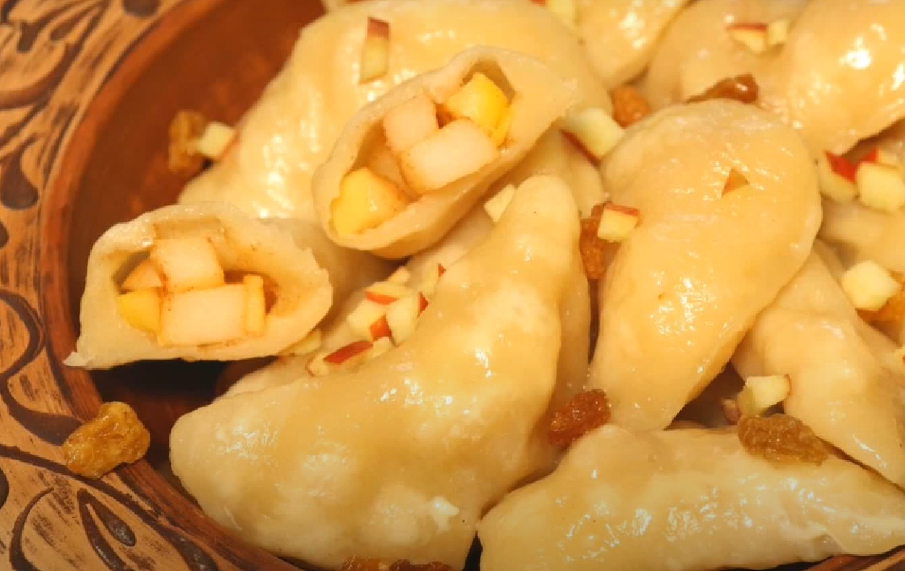 Запеченные, в выпечке или в напитке: 5 рецептов с яблоками к Яблочному Спасу